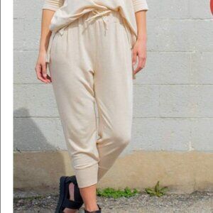 S/XL/XXL Agnes & Dora Essential Crop FF24